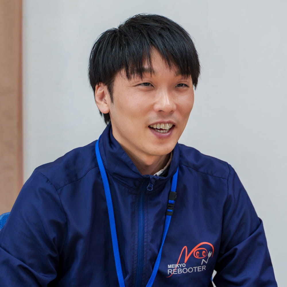 先輩社員インタビュー