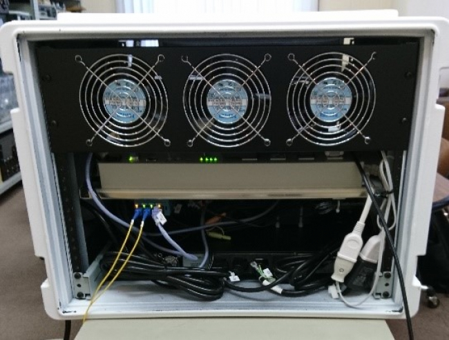 株式会社エーオーアール様　大規模イベントにおける妨害電波モニタリング装置へのリブーター組込み